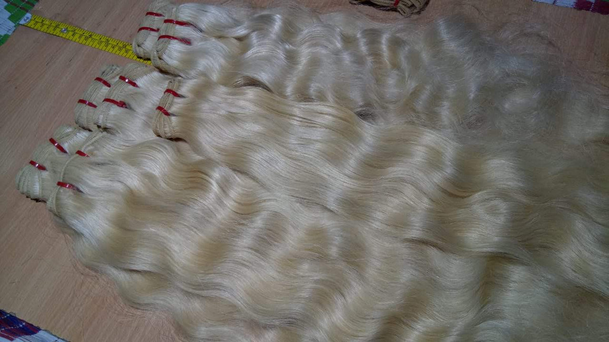 Blonde South Indian raw hair sew-in bundles, alternate photo