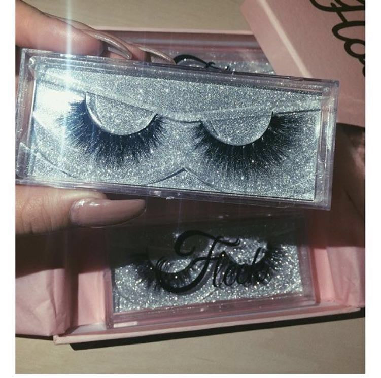 3D mink lashes in a pink retail lash box